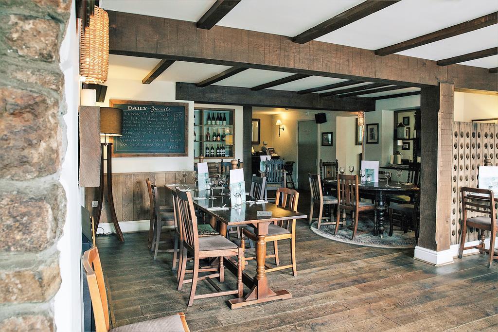 Rose And Crown Hotel Porthcawl Exterior photo